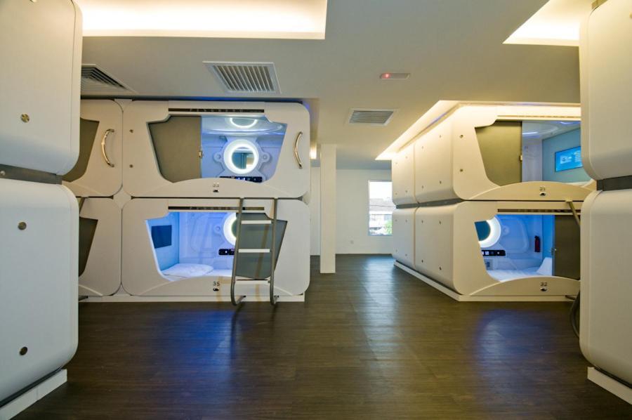 M Qube Hotel Sungai Dua Bukit Esterno foto